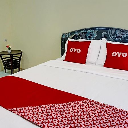 Oyo 91707 Jannah Homestay Syariah Dau Exterior foto