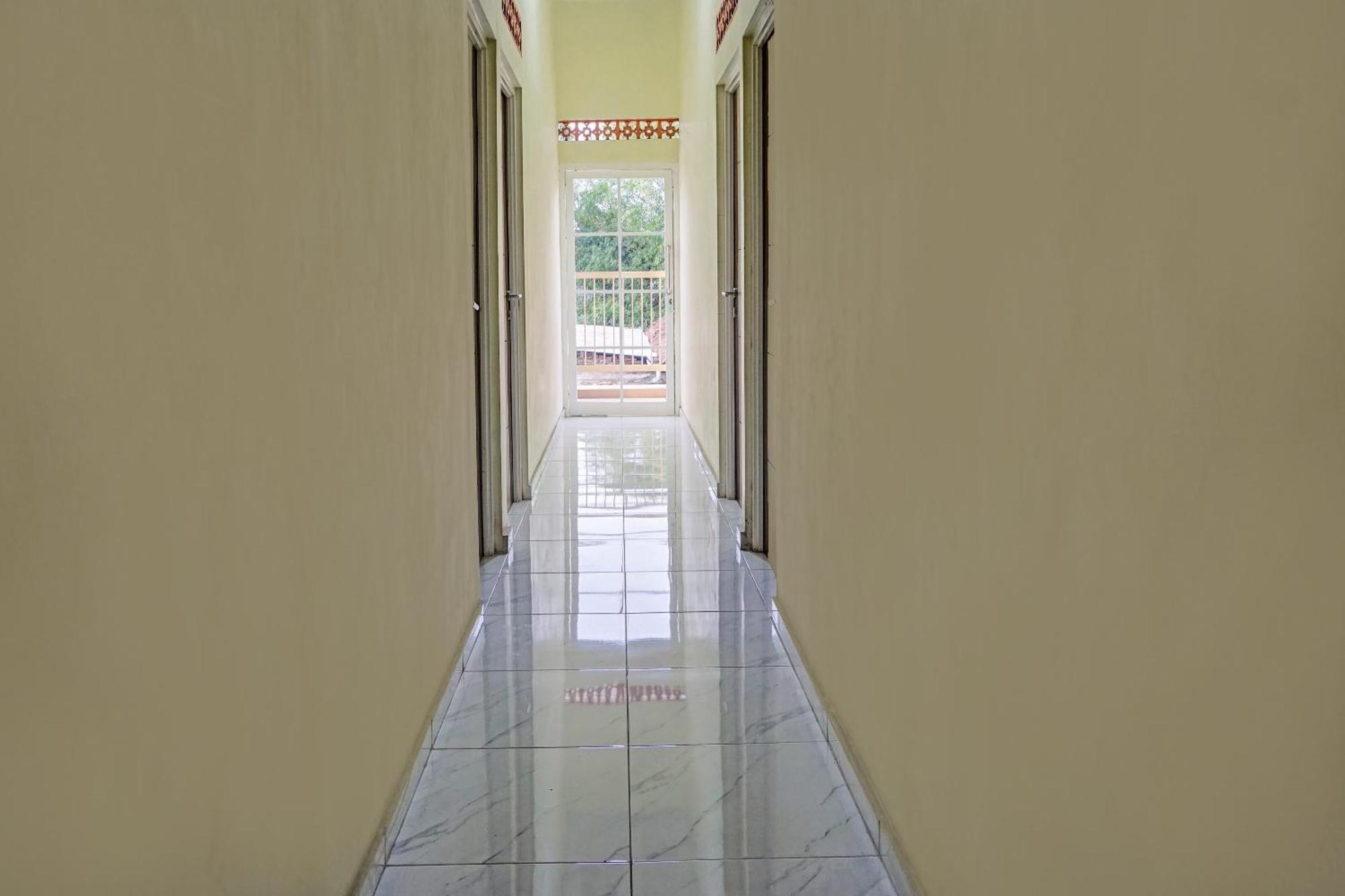 Oyo 91707 Jannah Homestay Syariah Dau Exterior foto